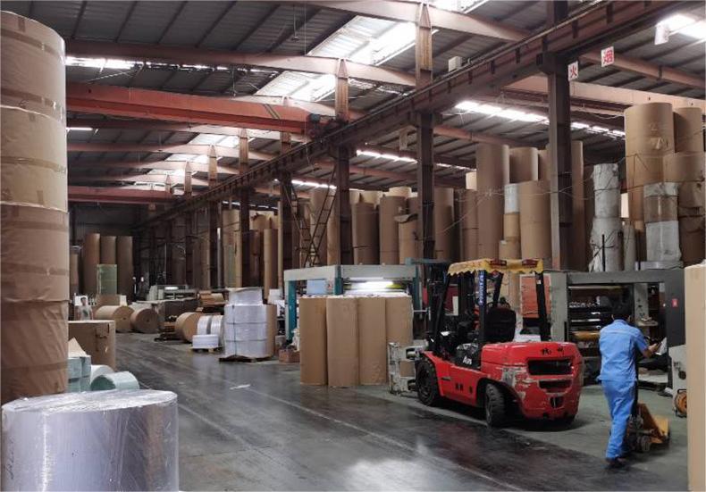 Kraft coated paper manufacturers food grade kraft paper can be slit coated roll printing specificati