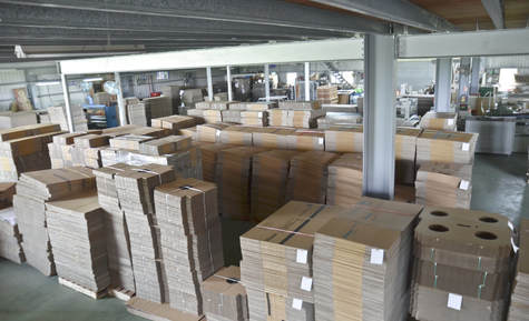 Customized corrugated aircraft box three-layer special hard packing box clothing packaging box e-com