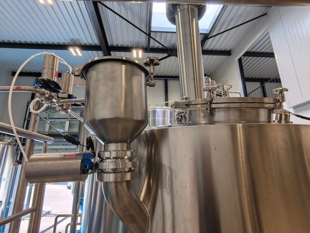 2000L Equipo de elaboración de cerveza de cuatro recipientes totalmente automático
