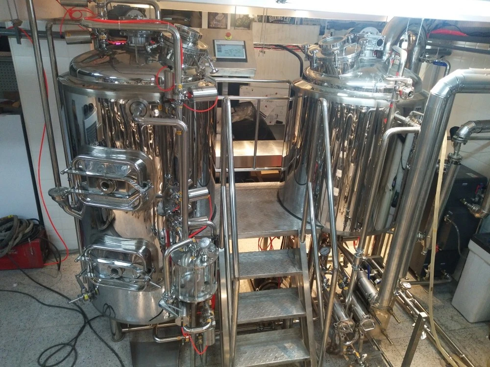 Sistema de elaboración de cerveza de 2 recipientes y 300 l