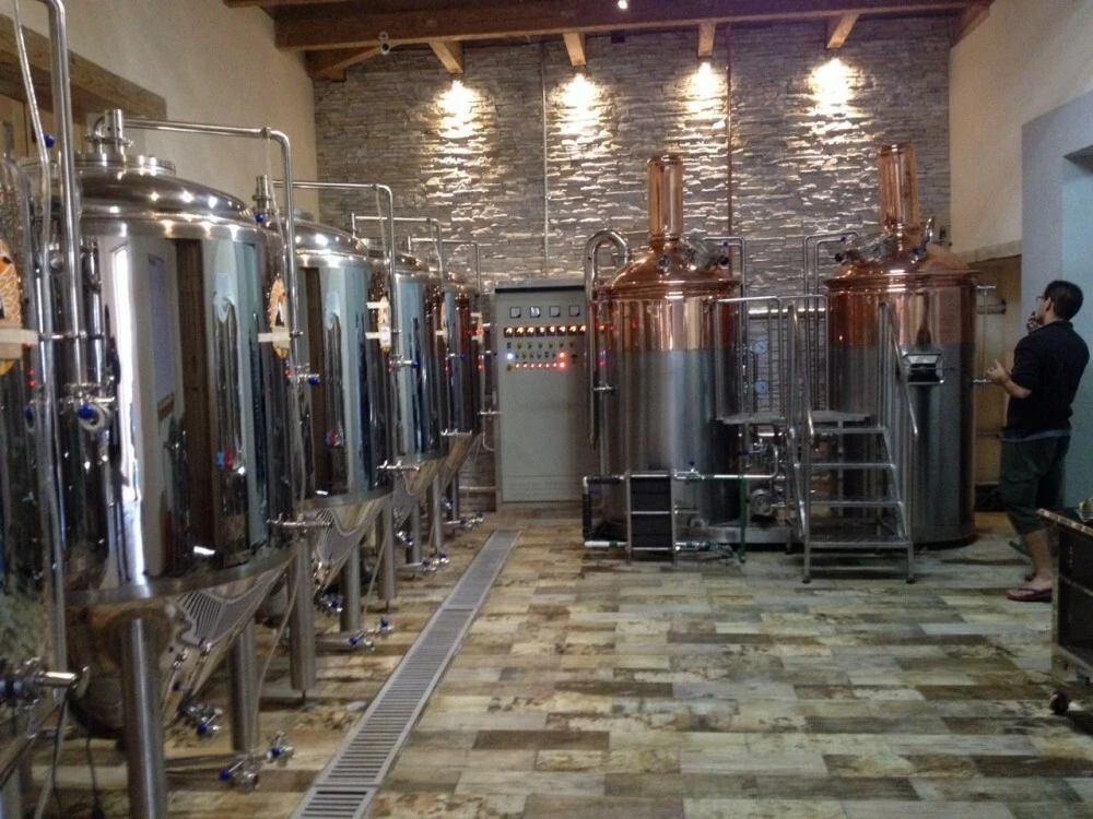 Sistema de elaboración de cerveza de 2 recipientes y 400 l