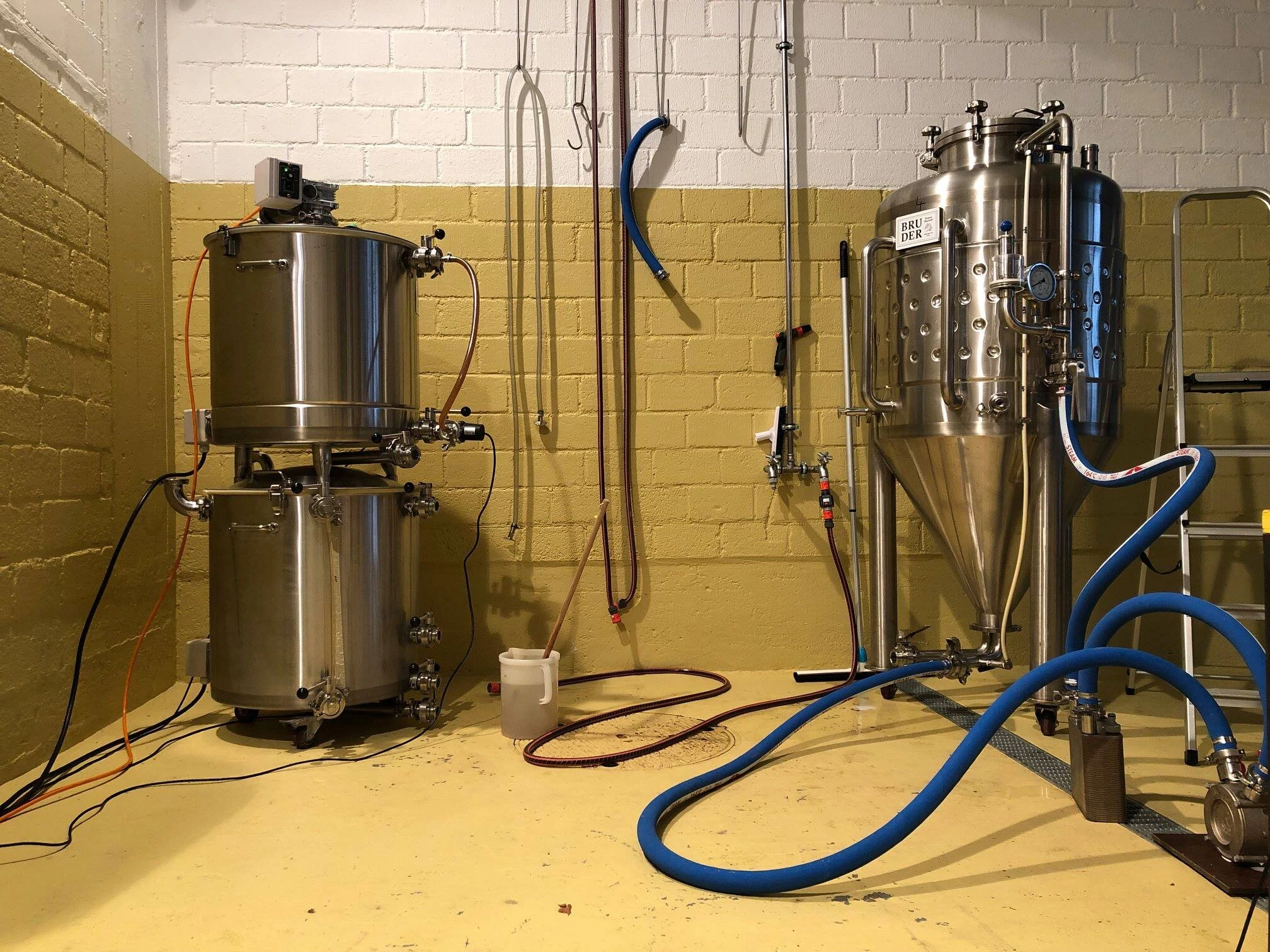 Equipo de elaboración de cerveza casera