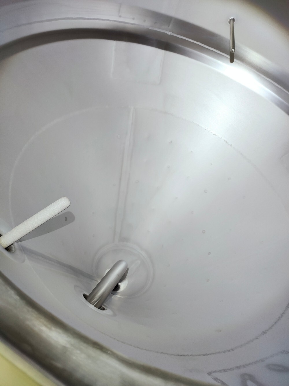 Cuve de fermentation conique