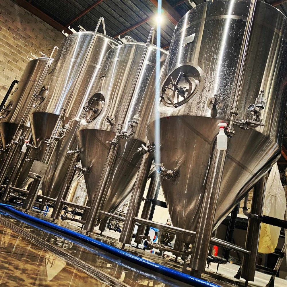 Cuve de fermentation conique