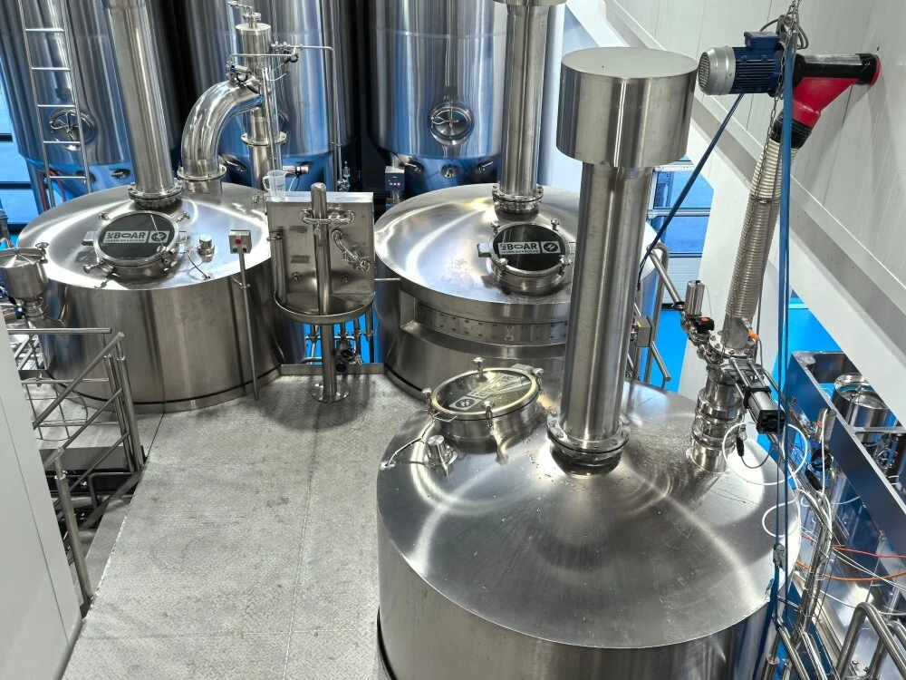 Équipement de brassage entièrement automatique à quatre cuves 2000L