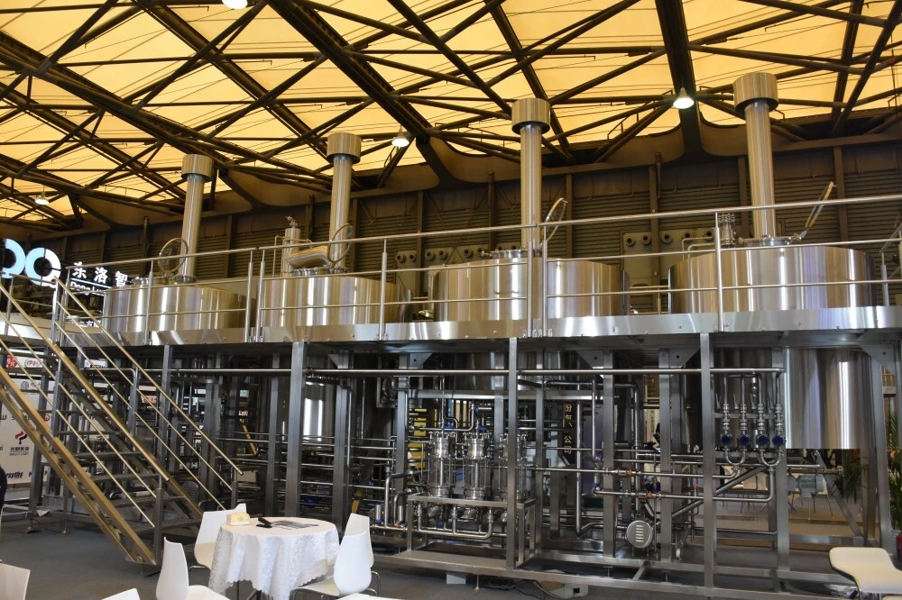 Équipement de brassage à 4 cuves de 2 500 L