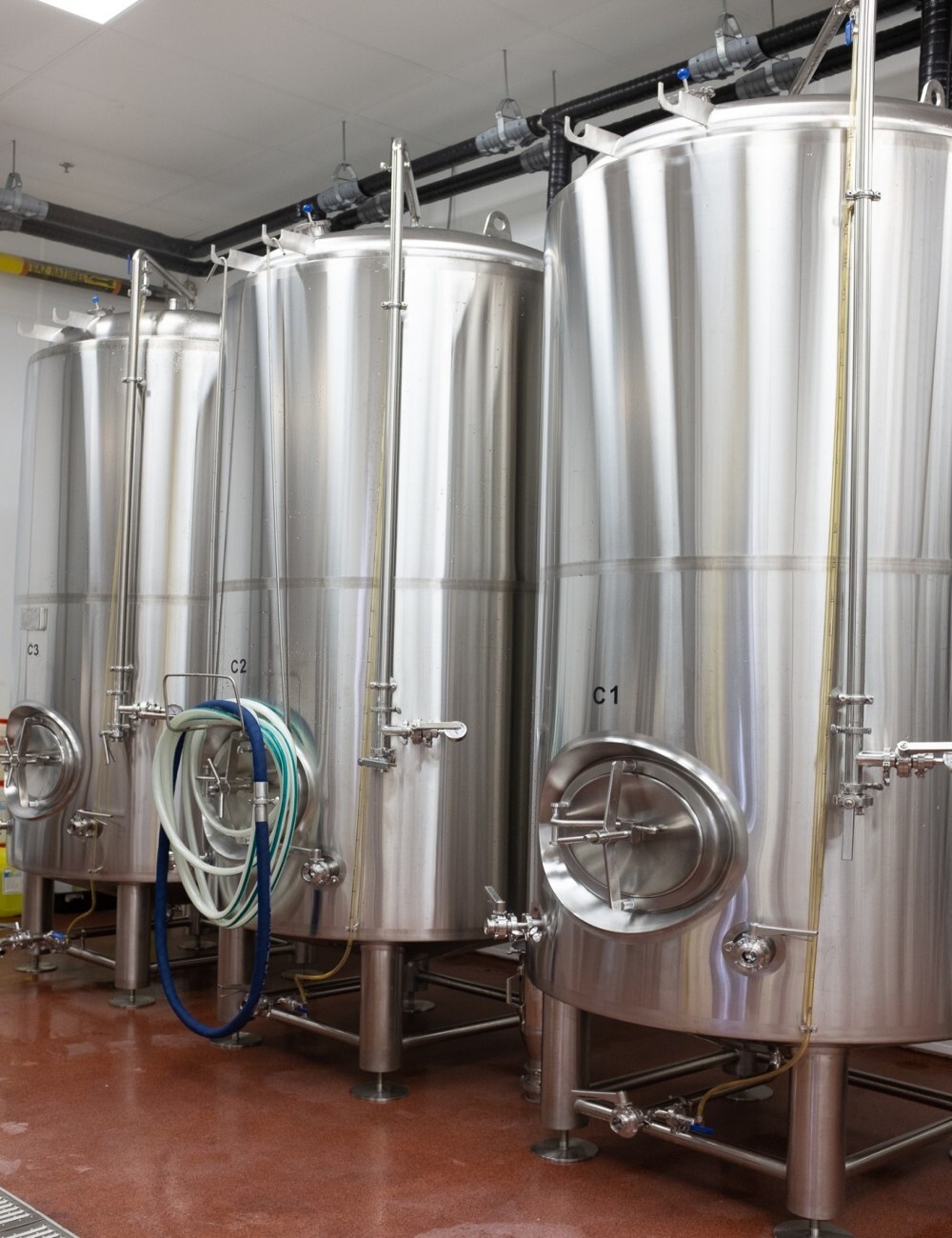 Vertikaler Klar-Biertank