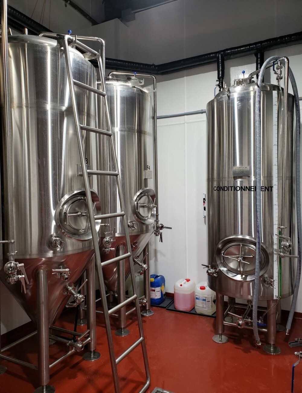 Vertikaler Klar-Biertank