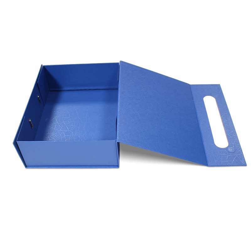 The blue folding box saves transportation space