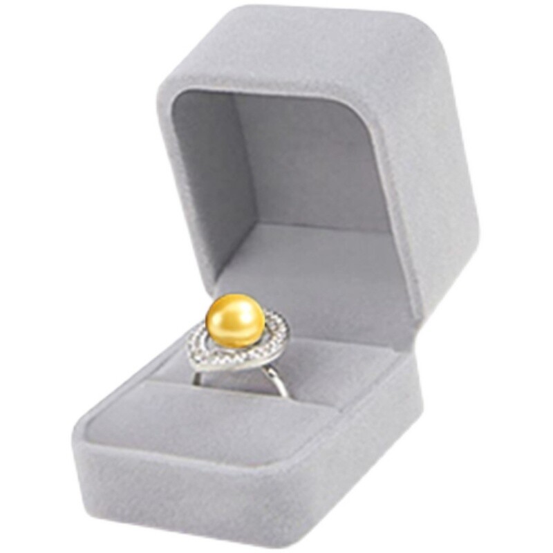 High-end flip-top velvet jewelry box