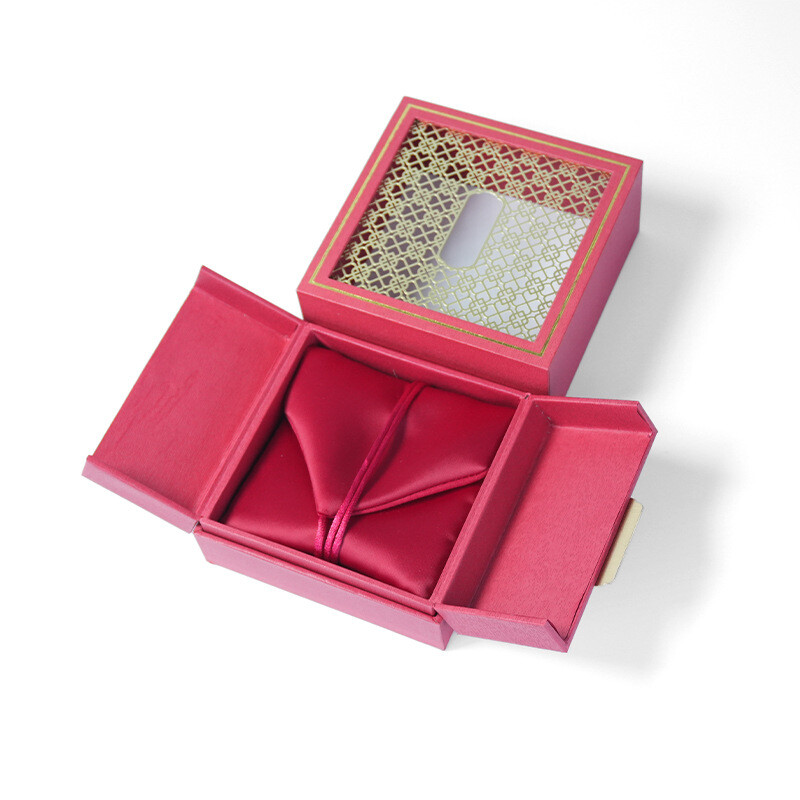 Retro-style collectible bracelet jewelry packaging box