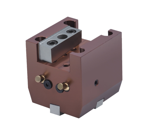 Торцевая поверхность фиксирует держатель инструмента