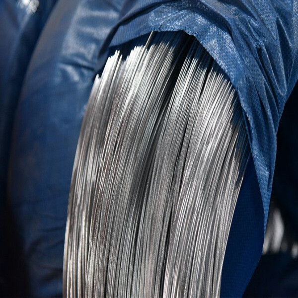 Low carbon steel wire