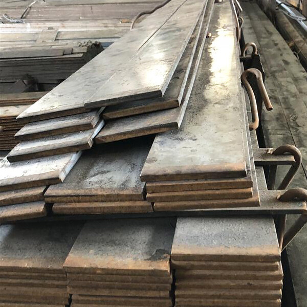 Hot rolled flat steel