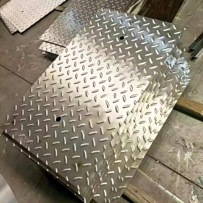 Galvanized Carbon Steel Checkered Plate