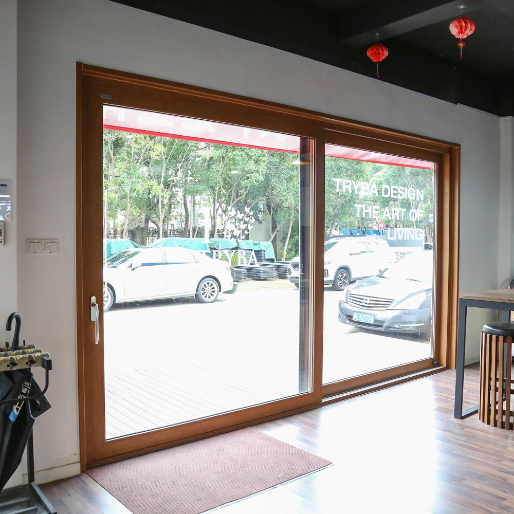 L153 单轨 UPVC/乙烯基提升门和移门