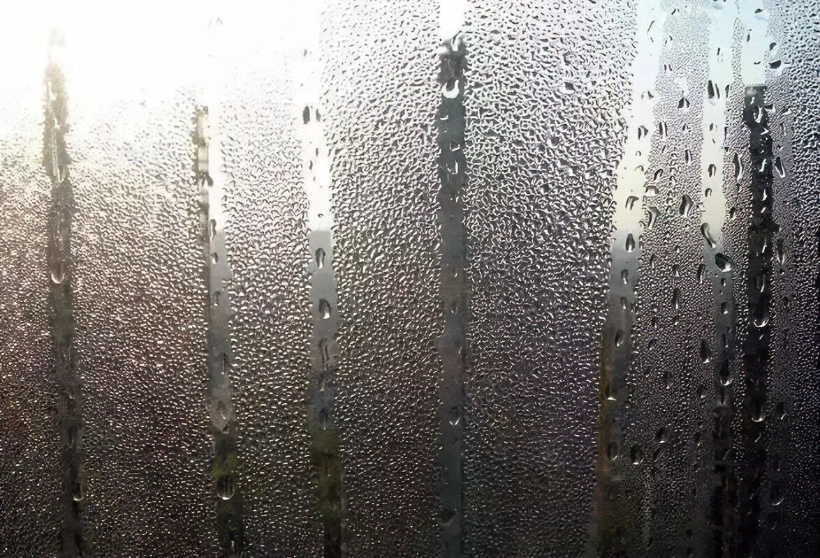 为什么门窗在秋冬季节会结露？