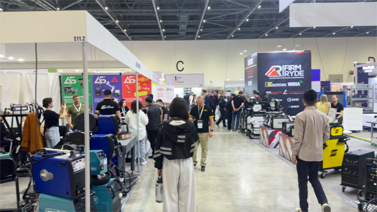 4db7cfa885184c700299514a6eefea16.png 1745895718775676624611057664.png