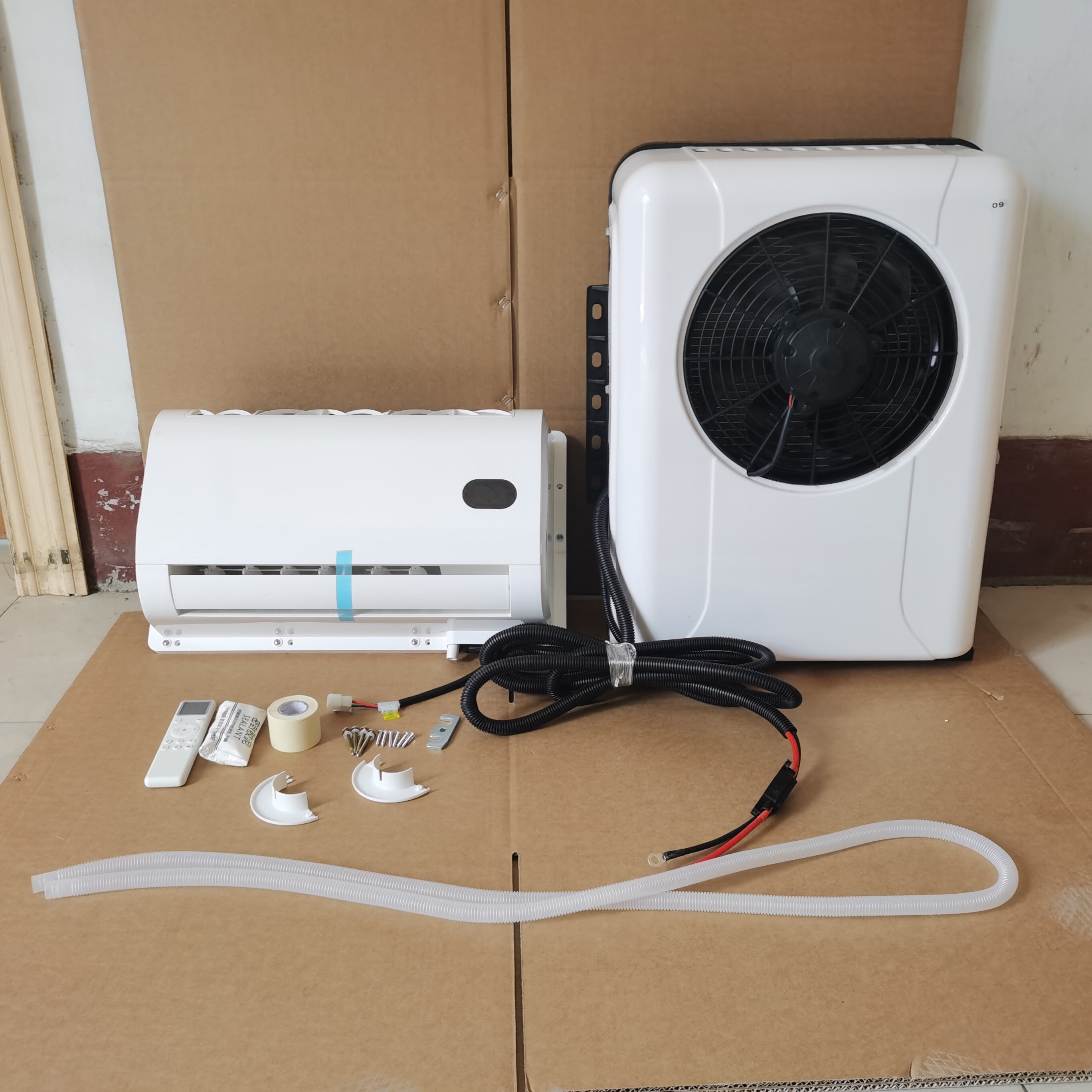 Portable air conditioner 24v car air conditioner parking air conditioner 12v car air conditioner electric car air conditioner