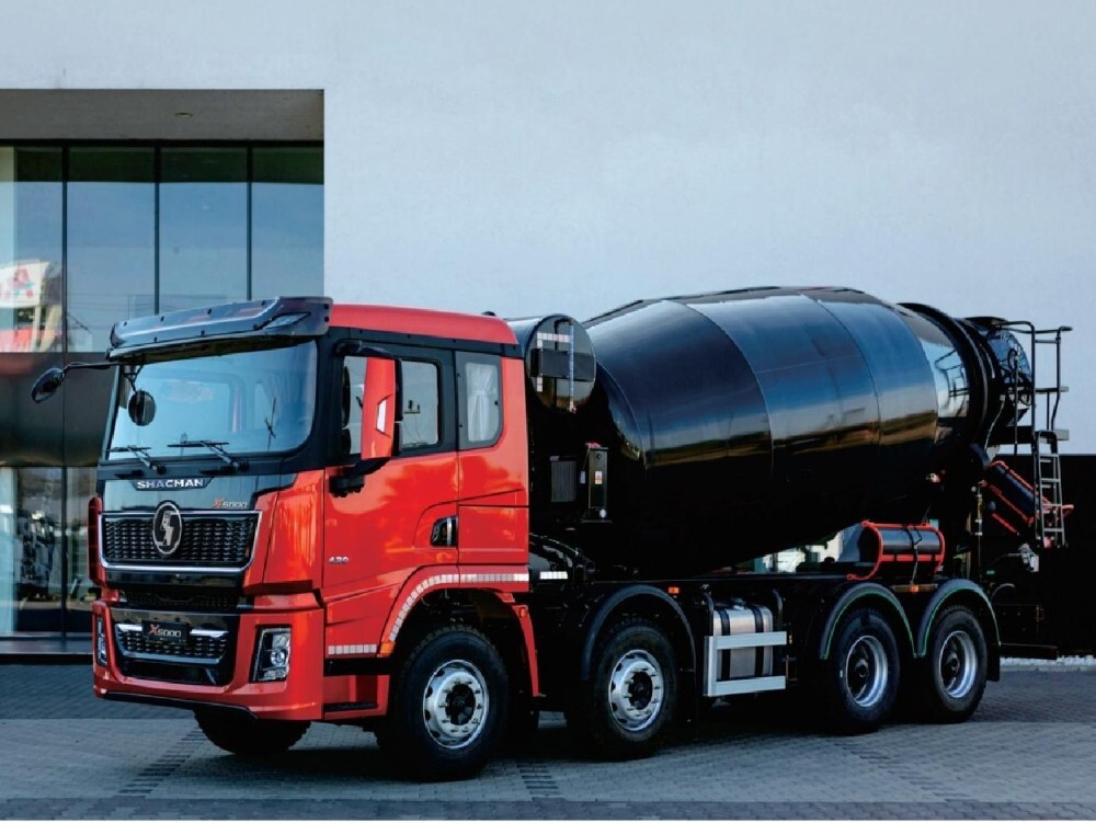 Camion malaxeur de ciment X5000 : La référence de l'industrie en matière de camions malaxeurs à ciment de haute performance