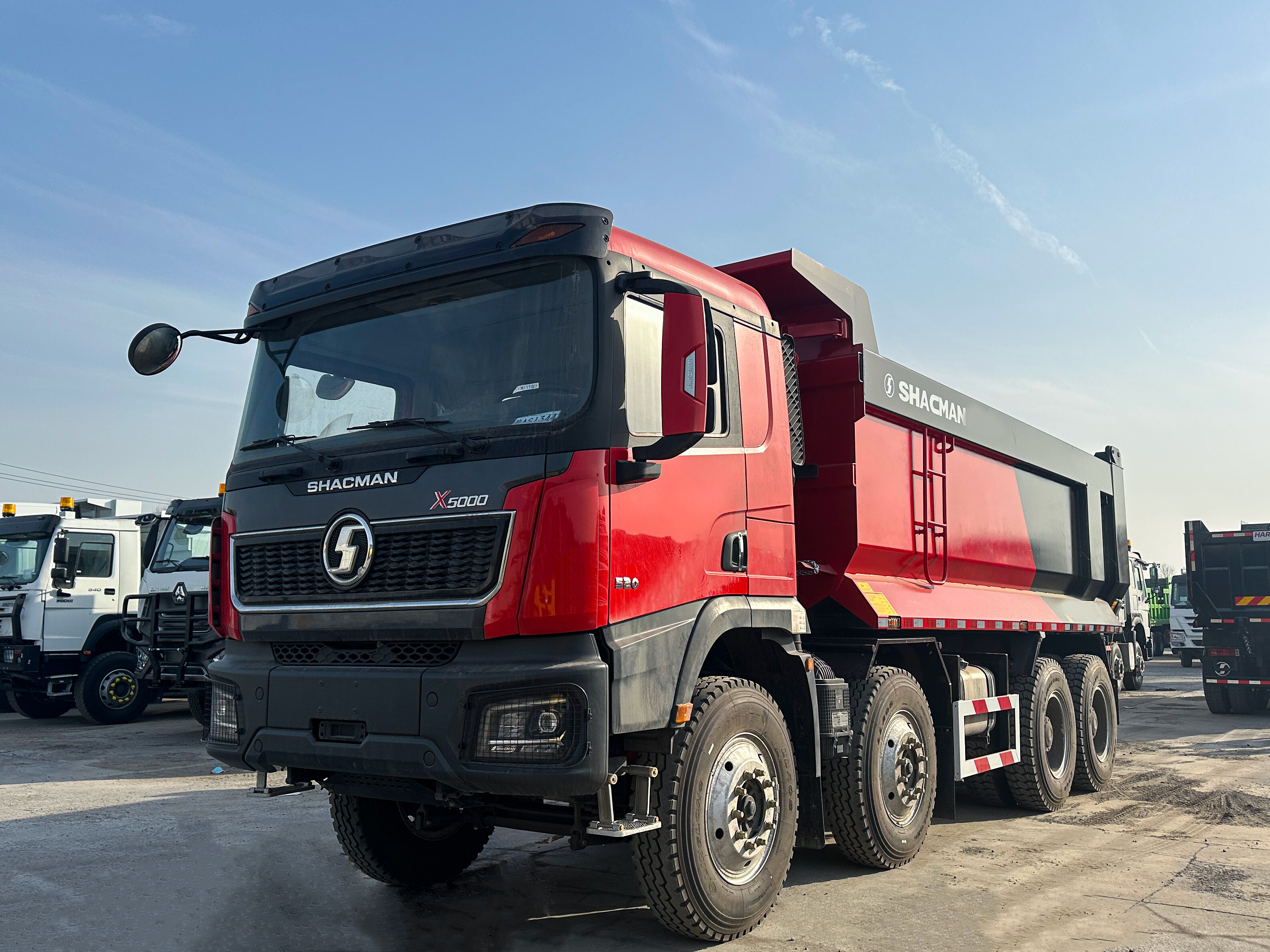 Camion benne SHACMAN X5000 8 4 V hicule Lourd Robuste Durable Et 