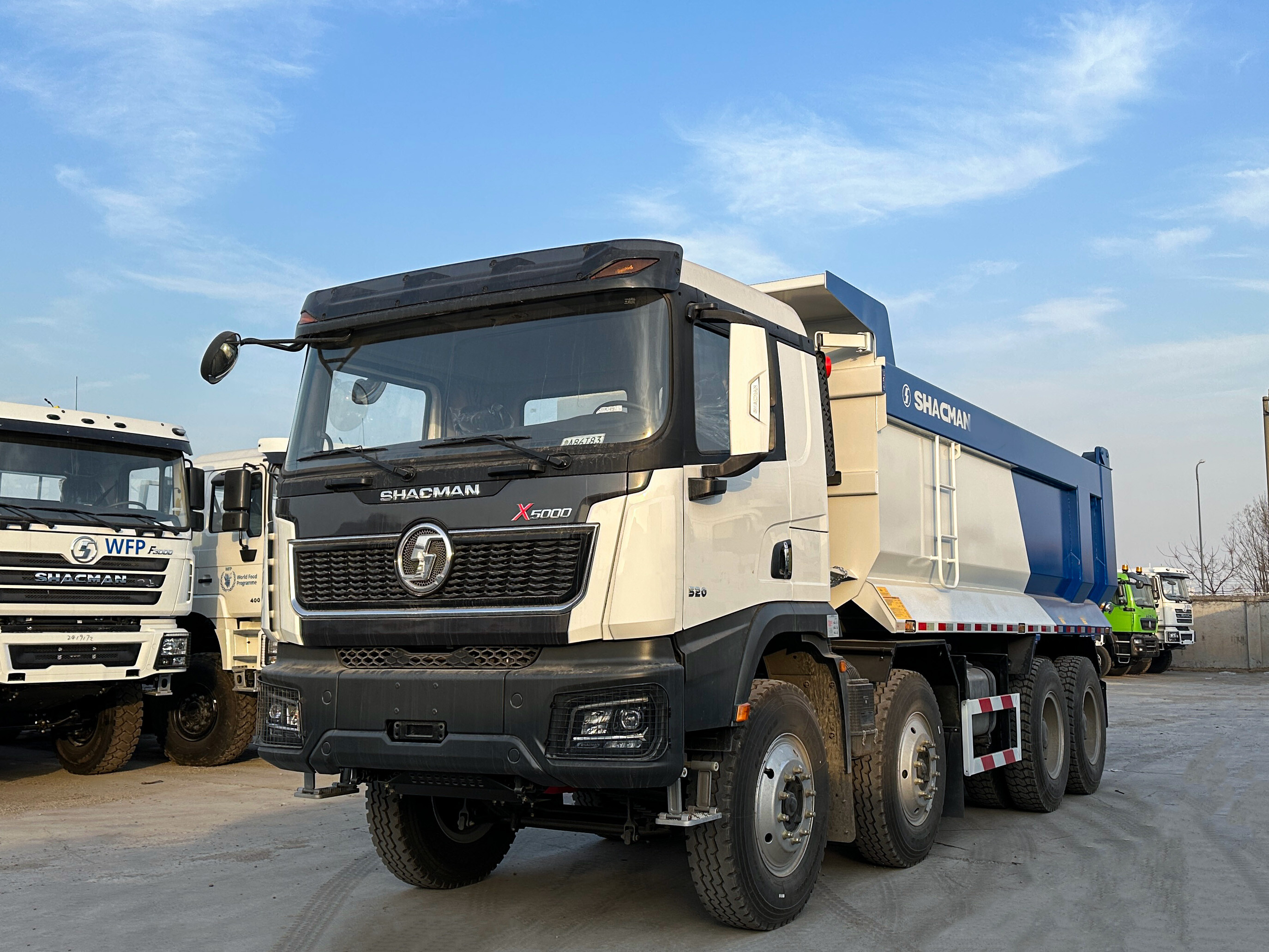 Camion benne SHACMAN X5000 8 4 V hicule Lourd Robuste Durable Et 