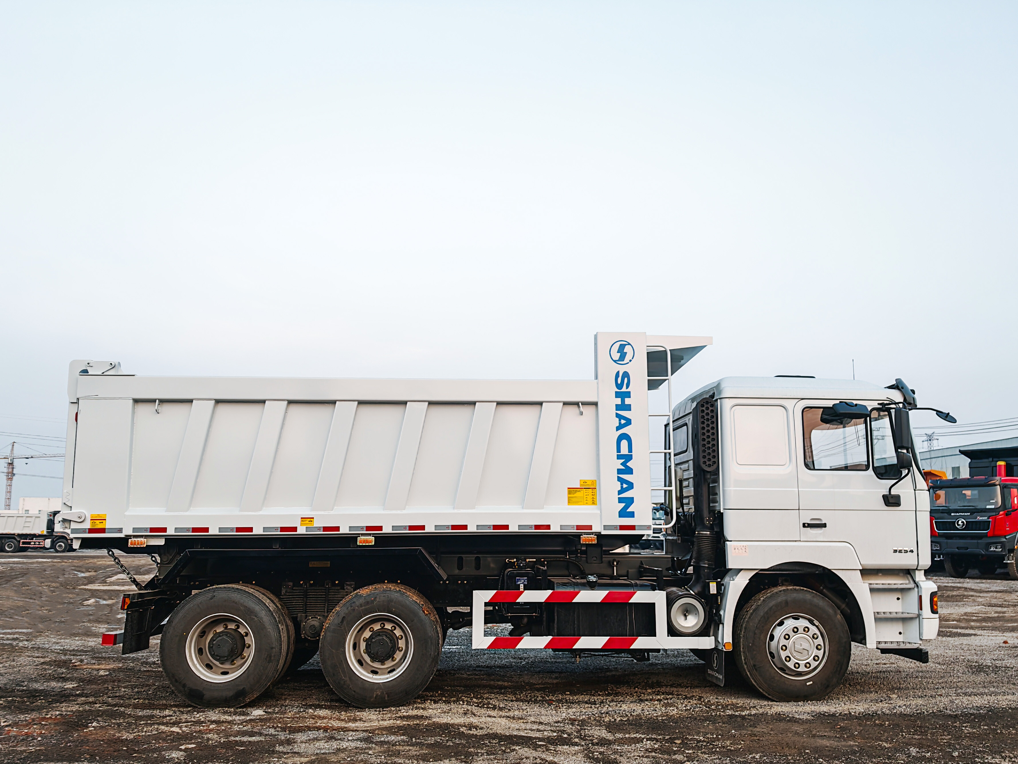 Camion-benne SHACMAN F2000 6×4 : Conseils et astuces d'entretien