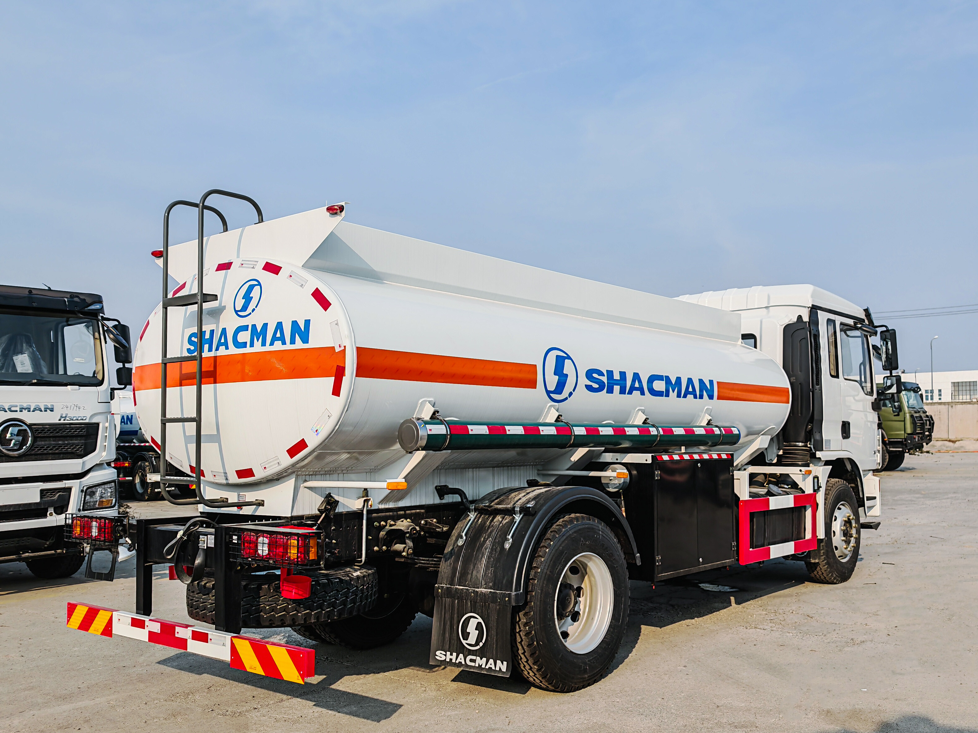 Top 7 avantages du camion-citerne SHACMAN X3000 8×4