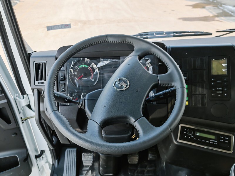 SHACMAN F2000 6x4 Arroseuse