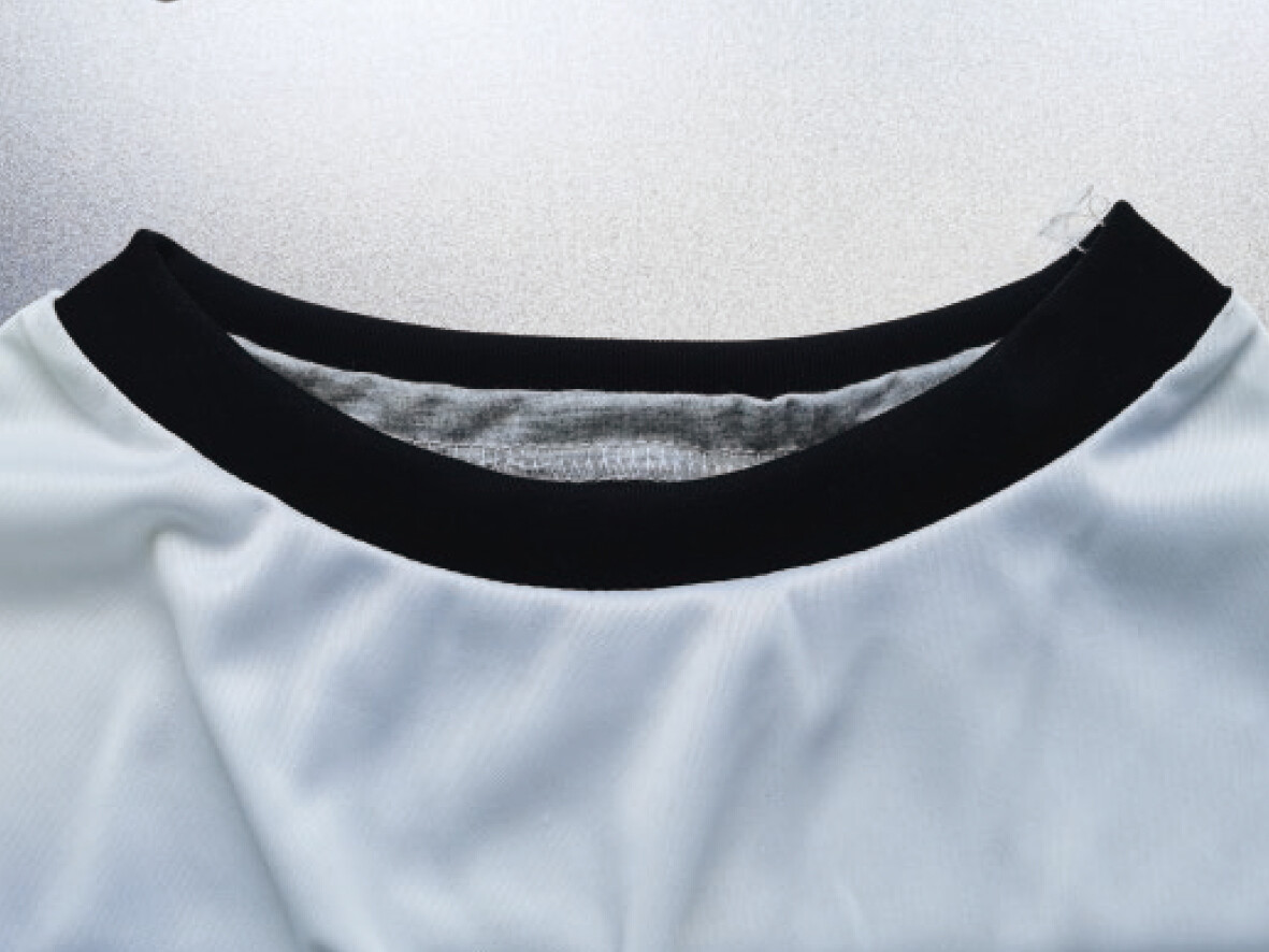 MS-01FB 自动对位上圆领机 后领包条 04.jpg