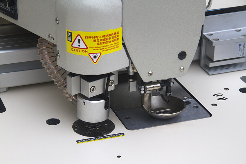 MS-12M.LSB INTELLIGENT INLINE COMPACT SEWING LASER TEMPLATE MACHINE (BELOW)