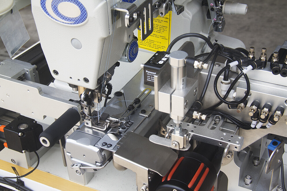 MS-26 AUTOMATIC SLEEVE/TROUSER LEGS HEMMING MACHINE