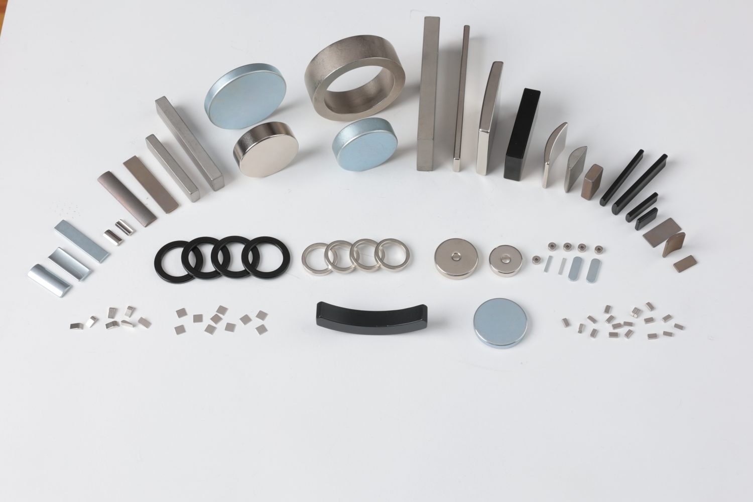 High-Temperature Demagnetization, Coating Failure & Mechanical Fracture — Defeat the Three Major Enemies of Permanent Magnet Materials