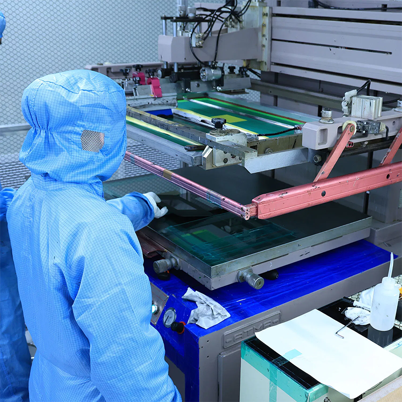 Cubierta de cristal antideslumbrante para el control central de vehículos eléctricos