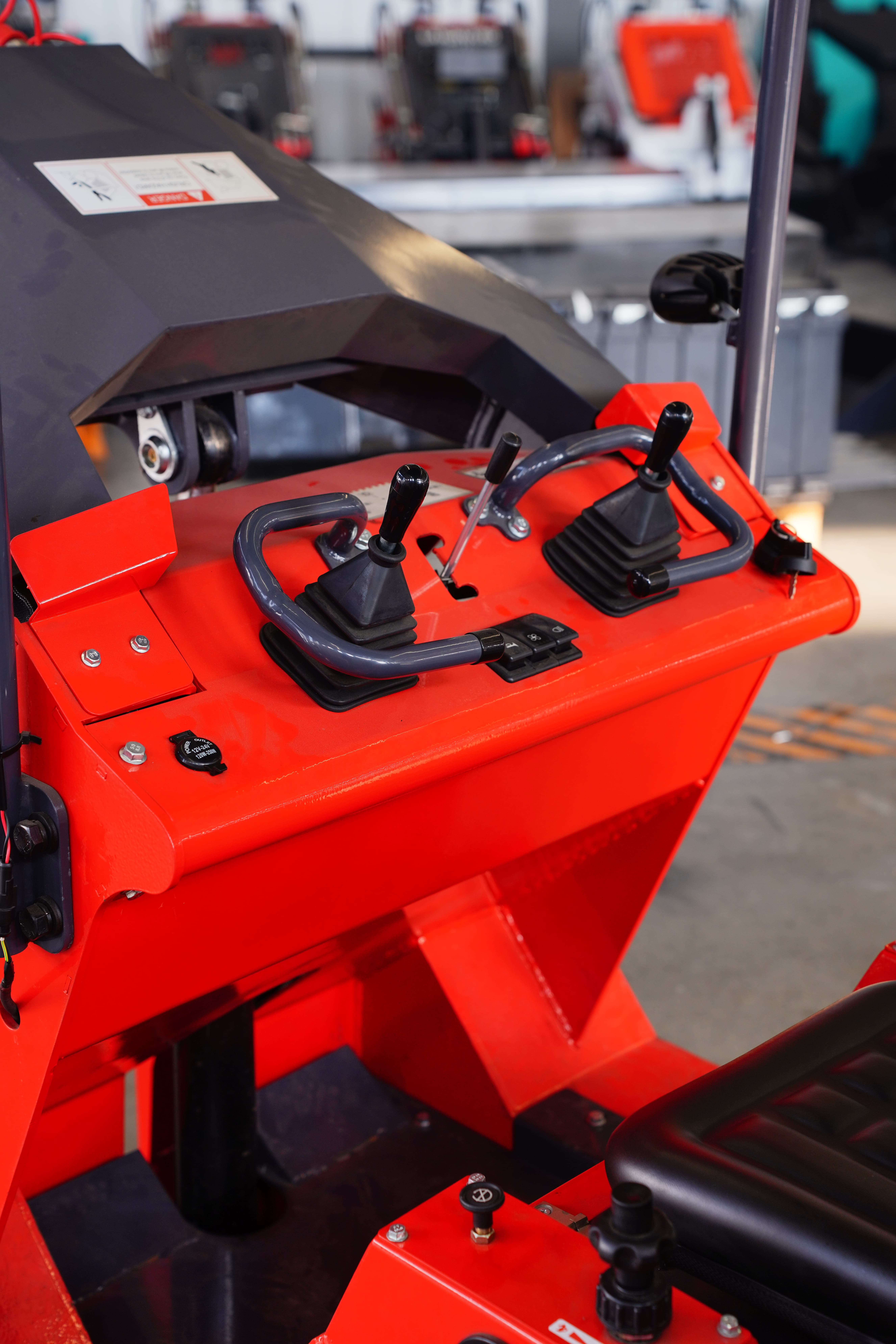 Ride-on Mini Skid Steer Loader-HQ520