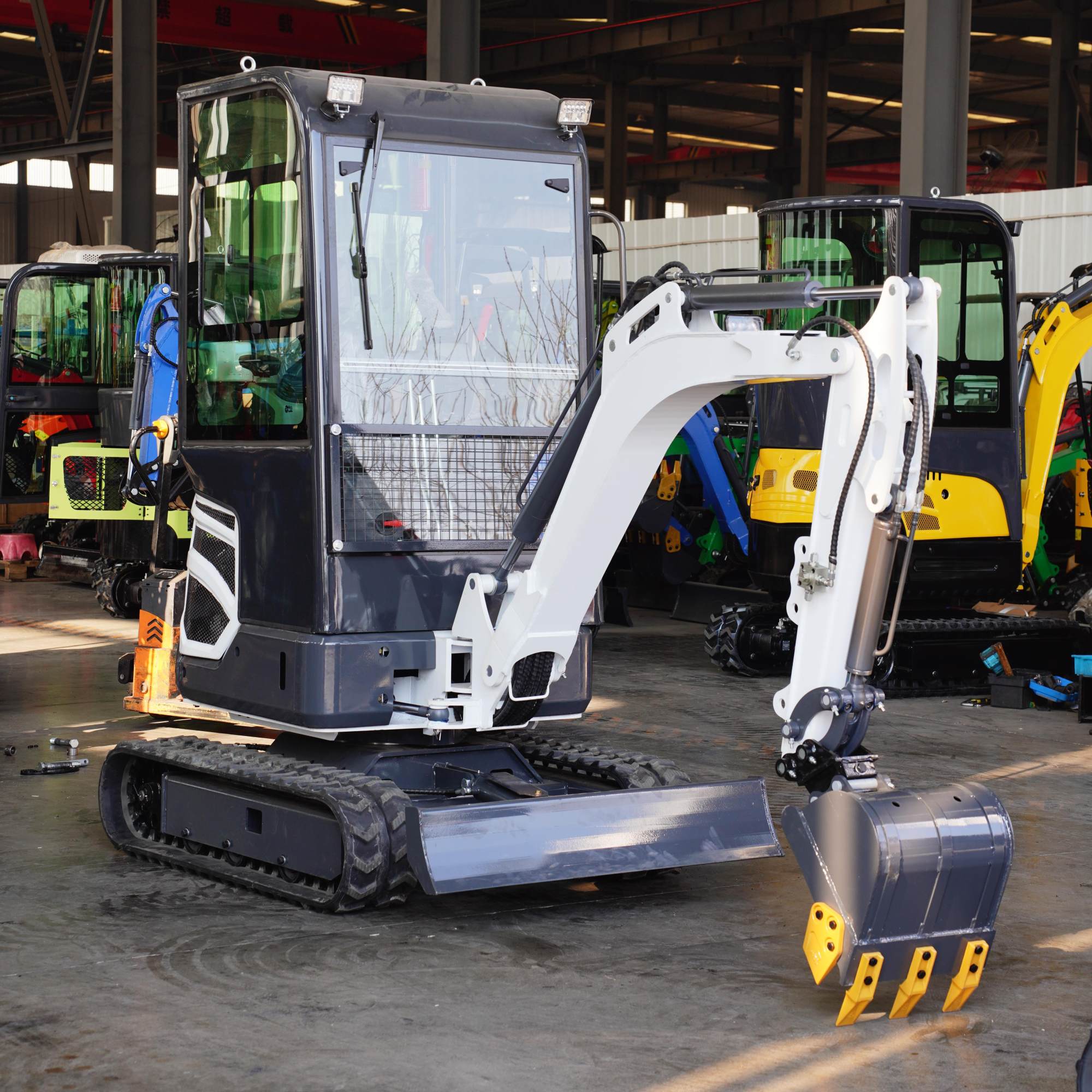 HQE-18 mini excavator can equip with Kubota engine