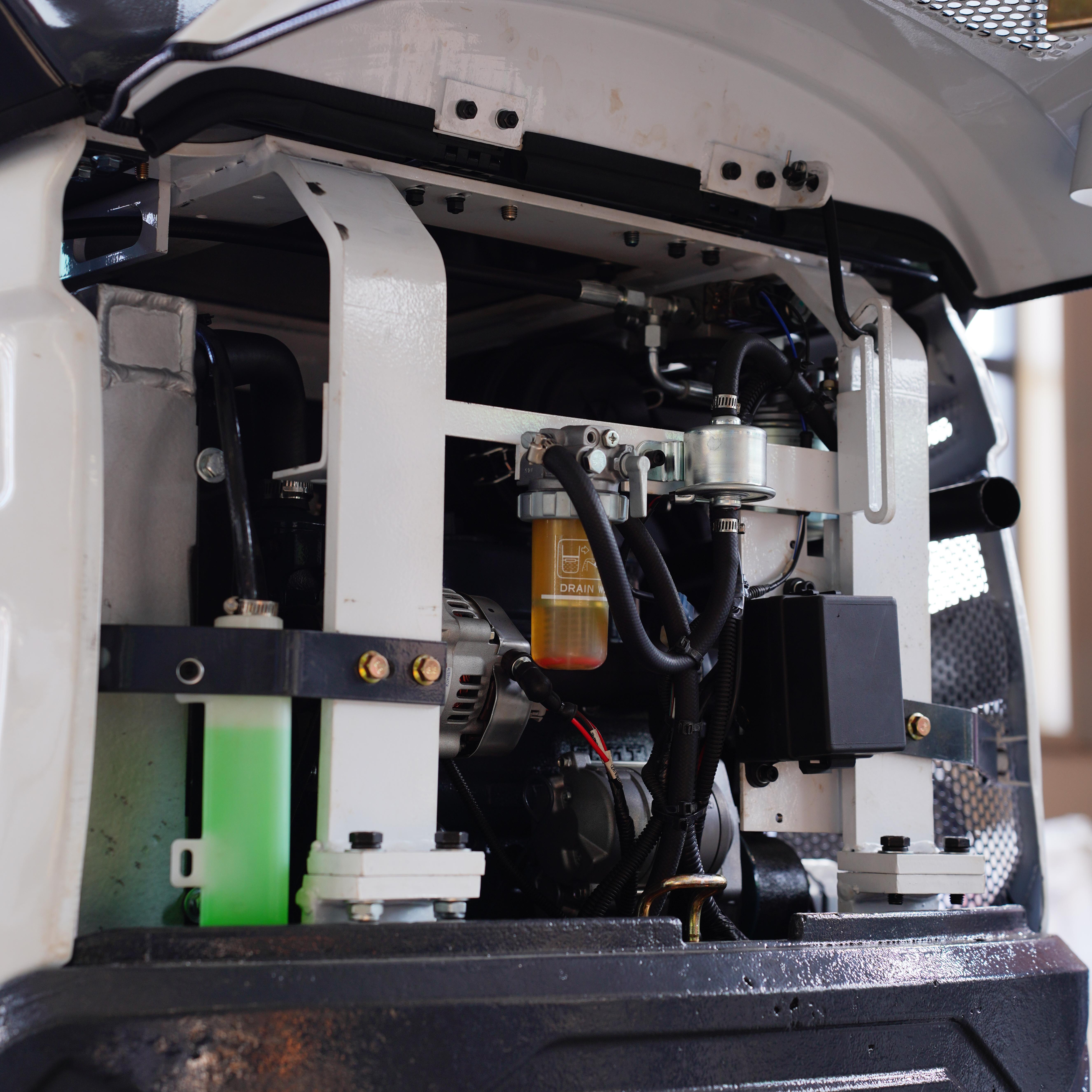 HQE-18 mini excavator can equip with Kubota engine