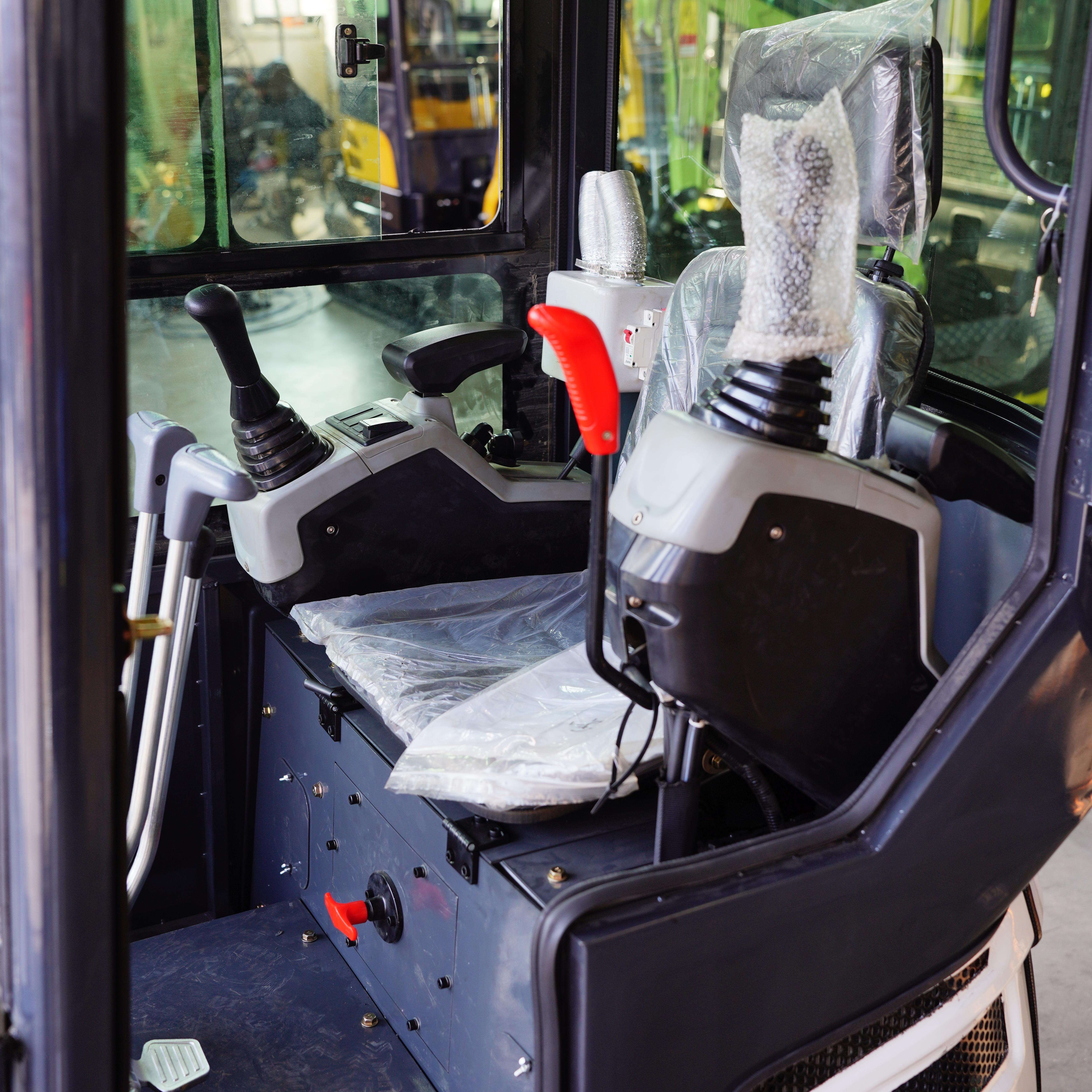 HQE-18 mini excavator can equip with Kubota engine