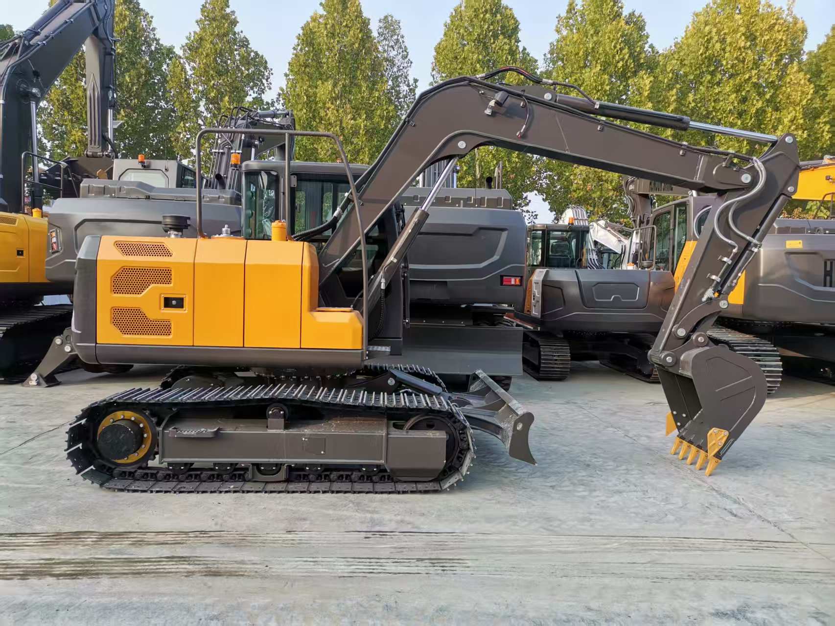 HQE 75 excavator Yanmar engine 7.5 ton