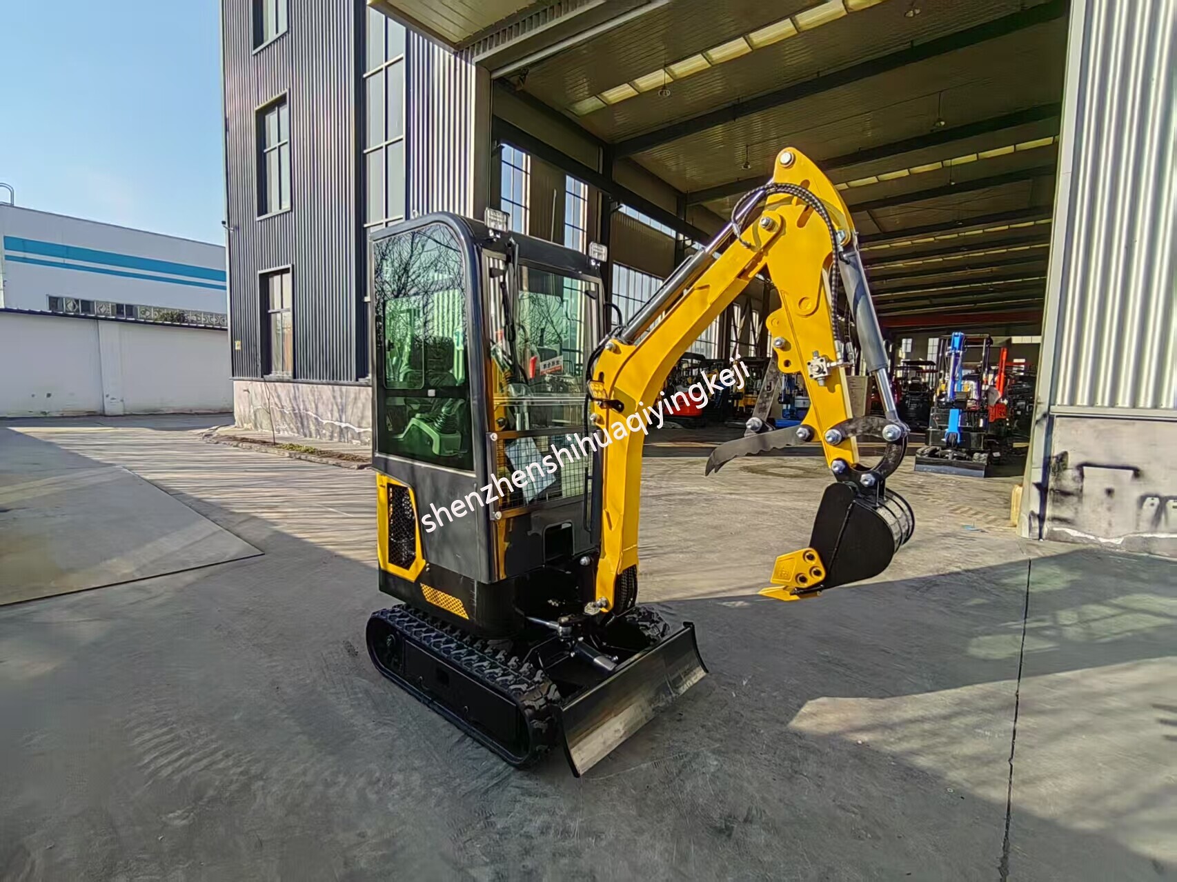 10 model mini excavator can be equipped with Kubota engine
