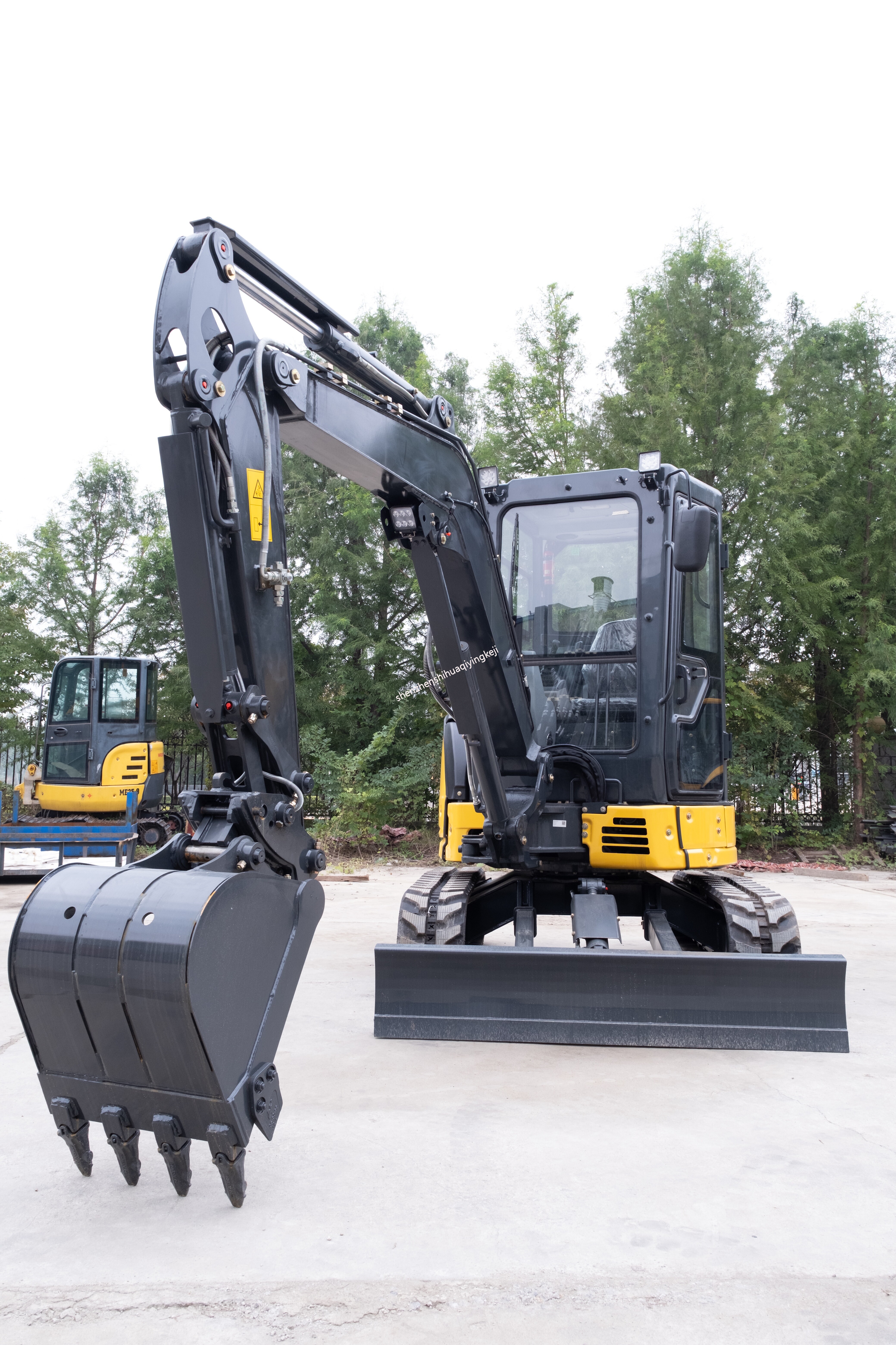 HQE35 3.5 Ton Excavator (Yanmar / Hengli Pump)