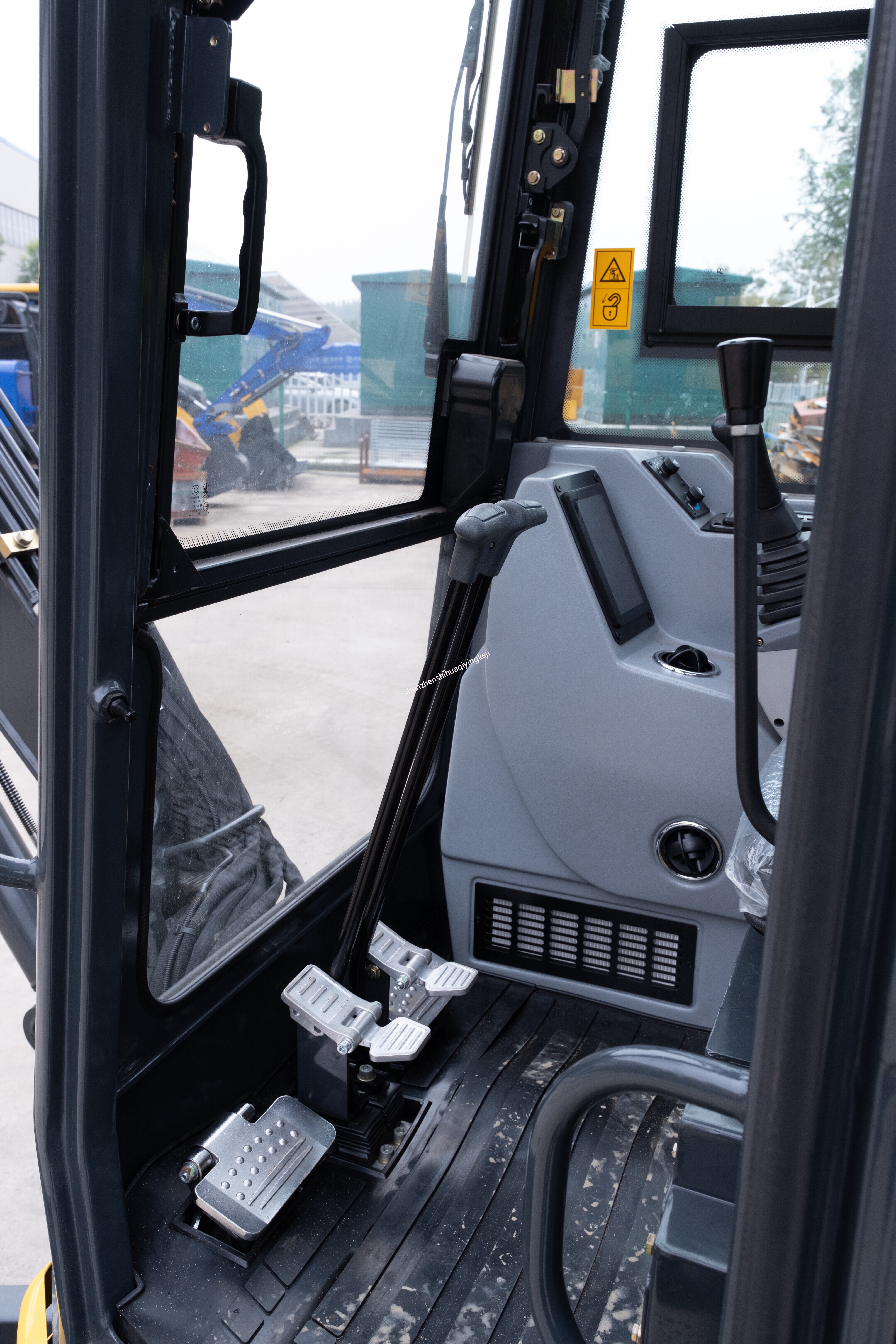 HQE35 3.5 Ton Excavator (Yanmar / Hengli Pump)