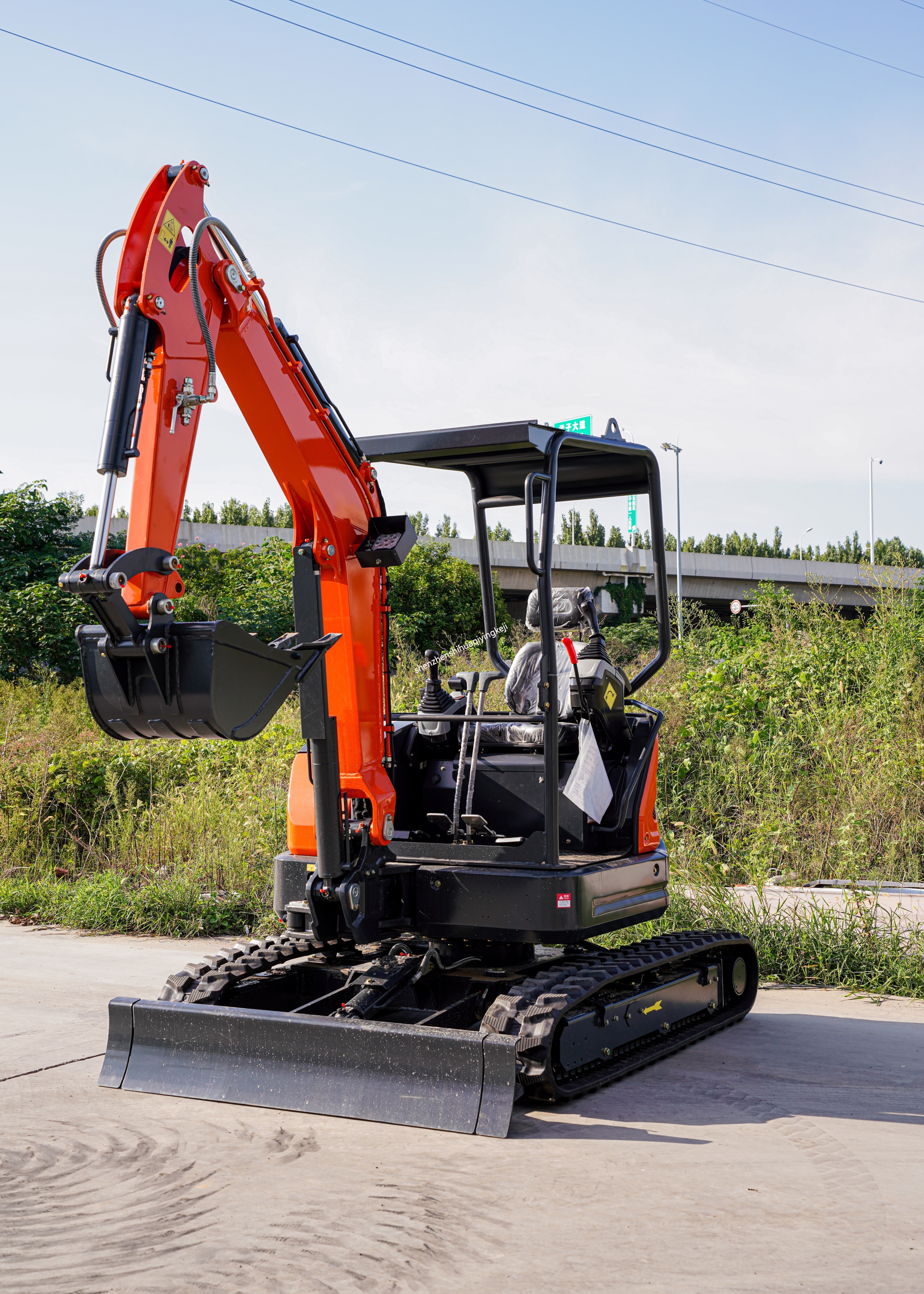 HQY HQE25 2.5 Ton Mini Excavator | Yanmar 3TNV80F | Load Sensing