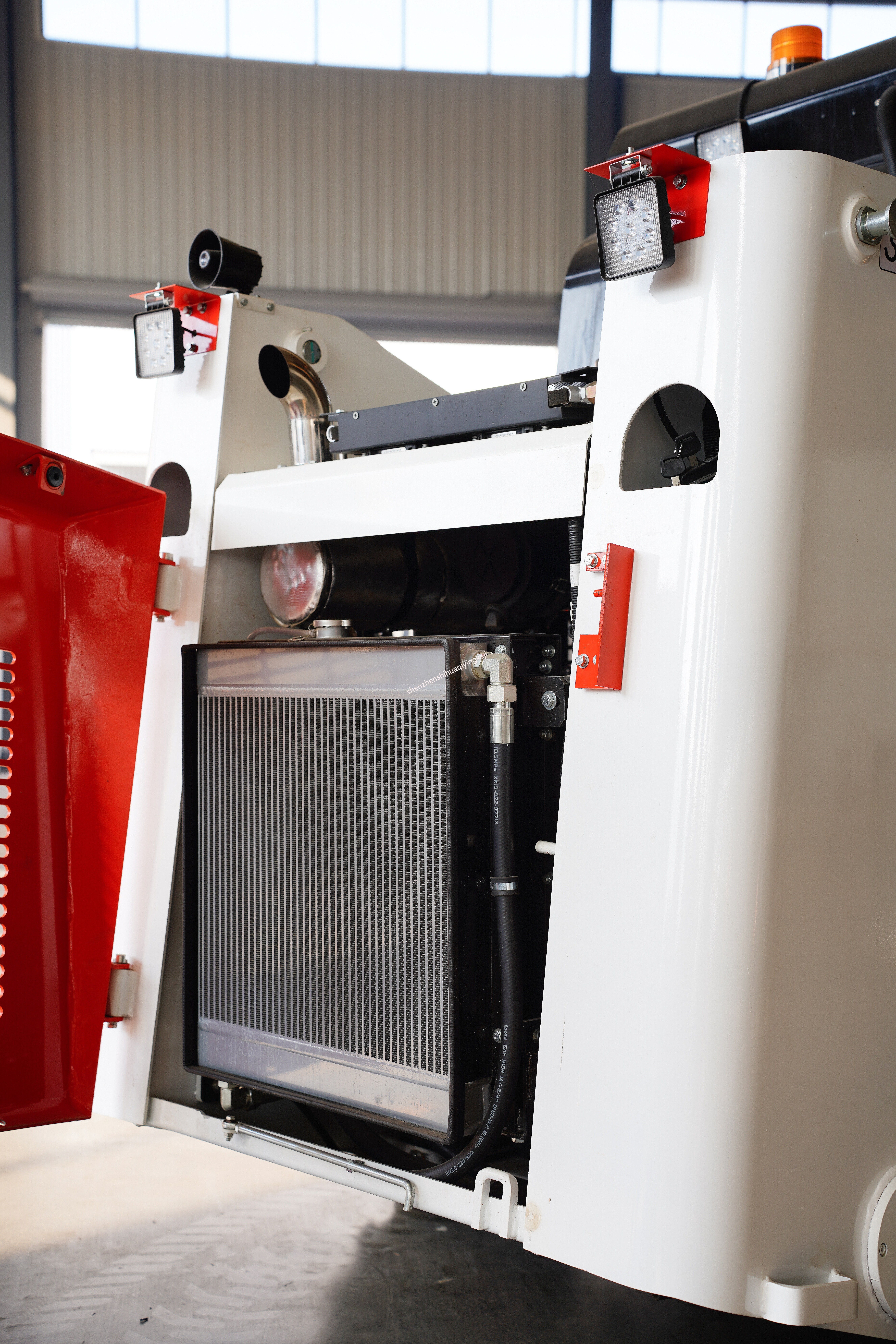 HQS-50L Skid Steer Loader - 850kg Rated Capacity - High Flow 120L/min Optional - Kubota/Yanmar Powered