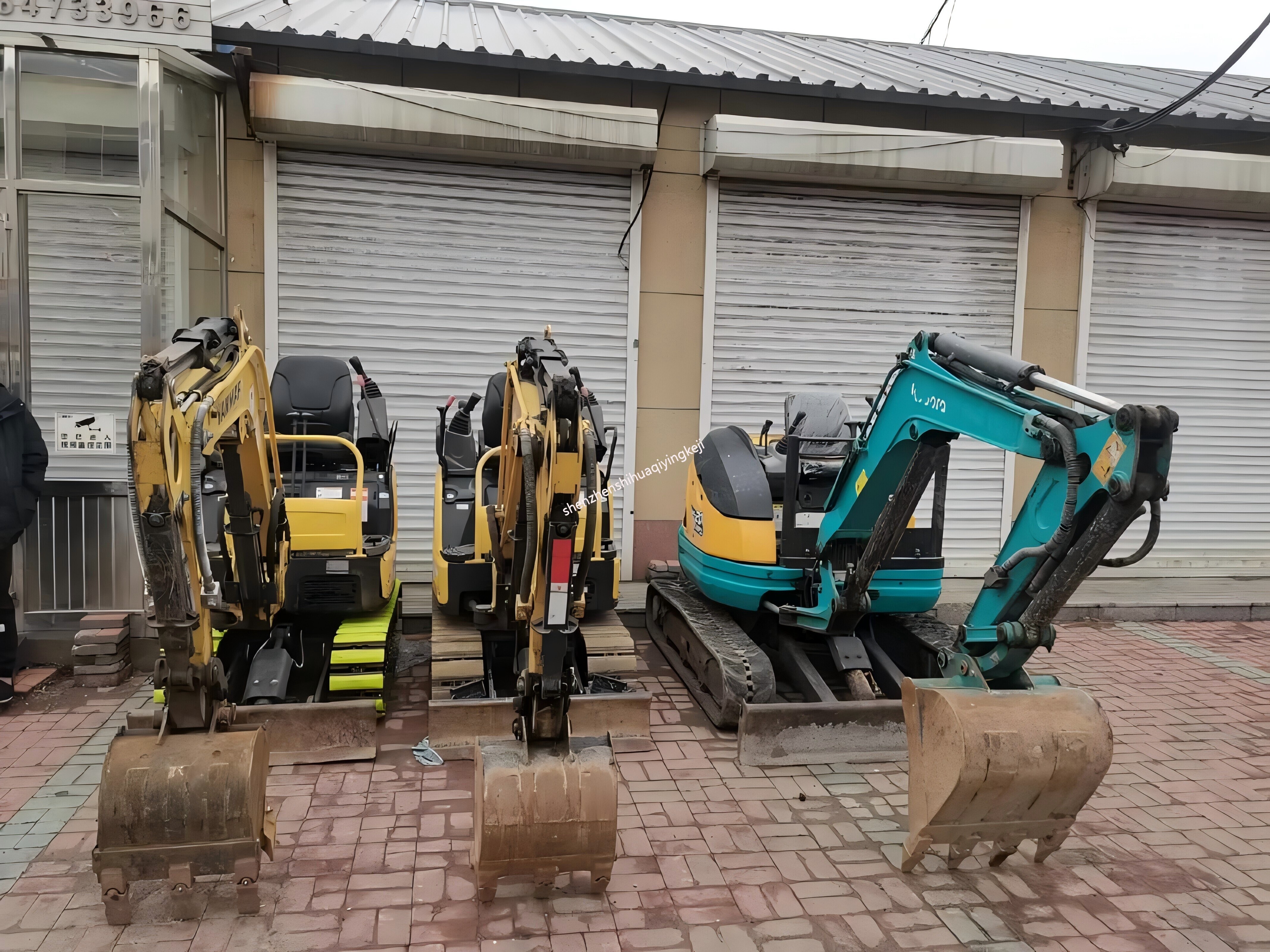 The Engine Dilemma Solved: Why Yanmar Powers the Future of European Mini Excavation