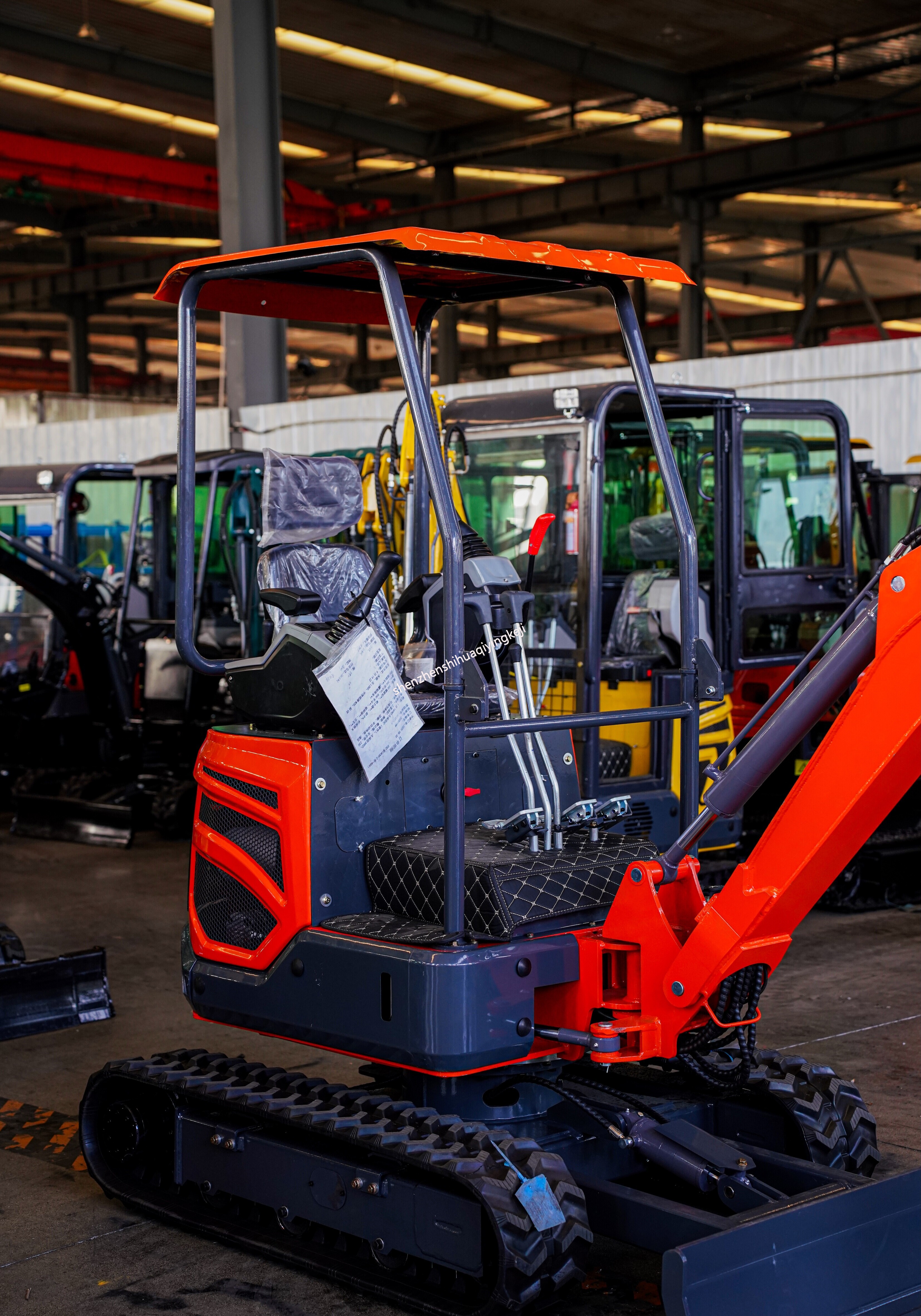 HQE18-pro | 1.8-ton mini excavator with hydraulic pilot control - optional Kubota or Yanmar engine