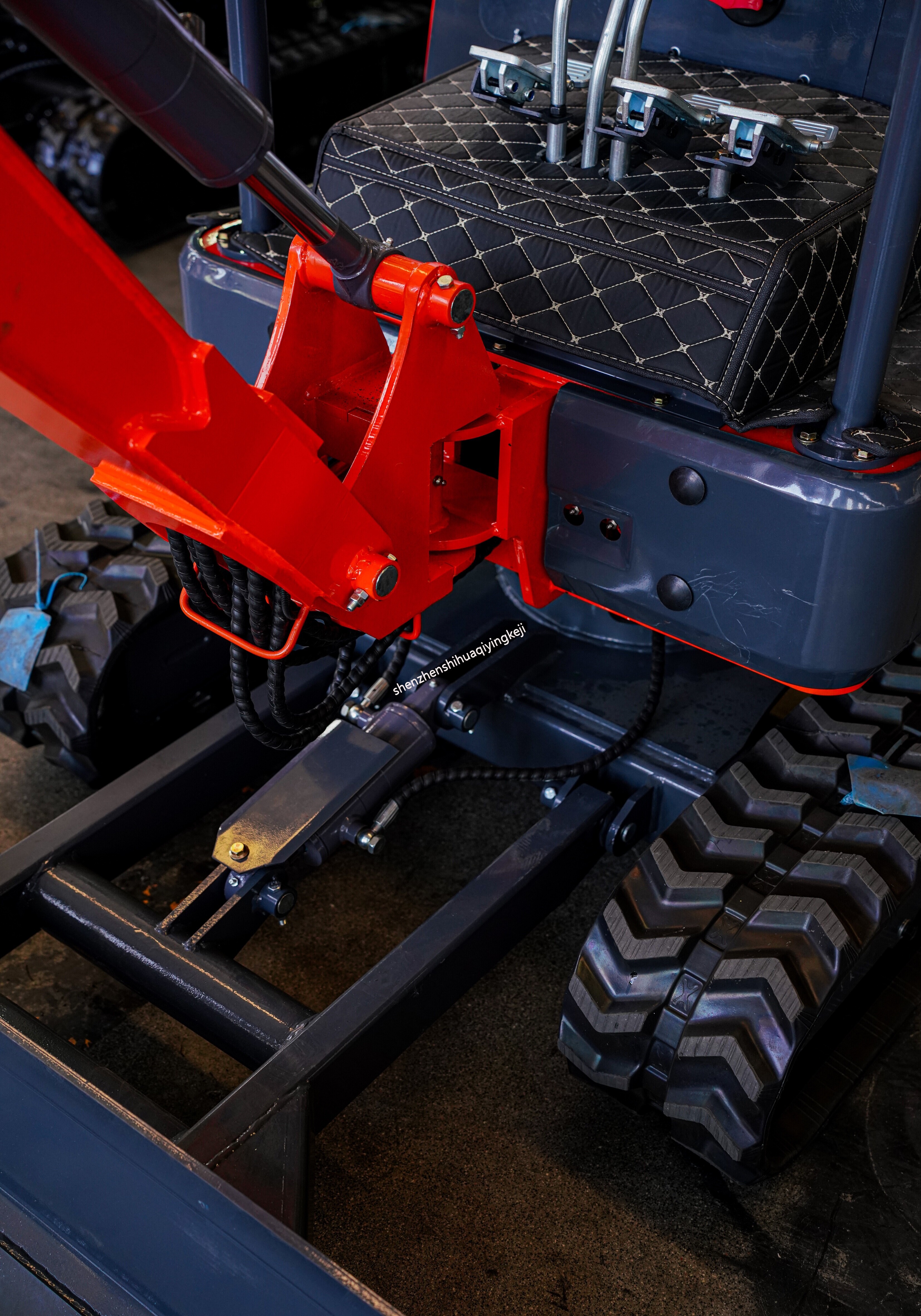 HQE18-pro | 1.8-ton mini excavator with hydraulic pilot control - optional Kubota or Yanmar engine