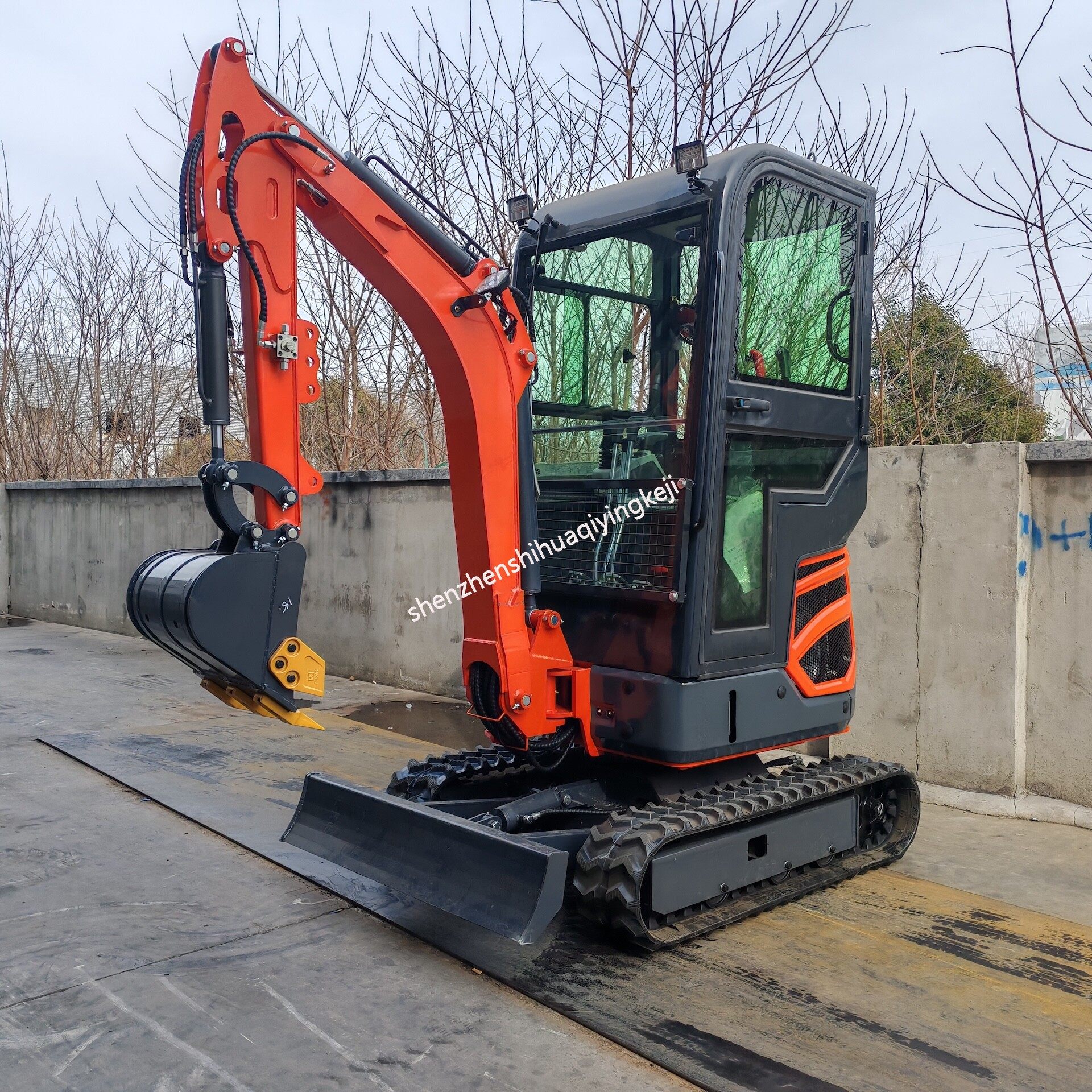 HQE18-pro | 1.8-ton mini excavator with hydraulic pilot control - optional Kubota or Yanmar engine