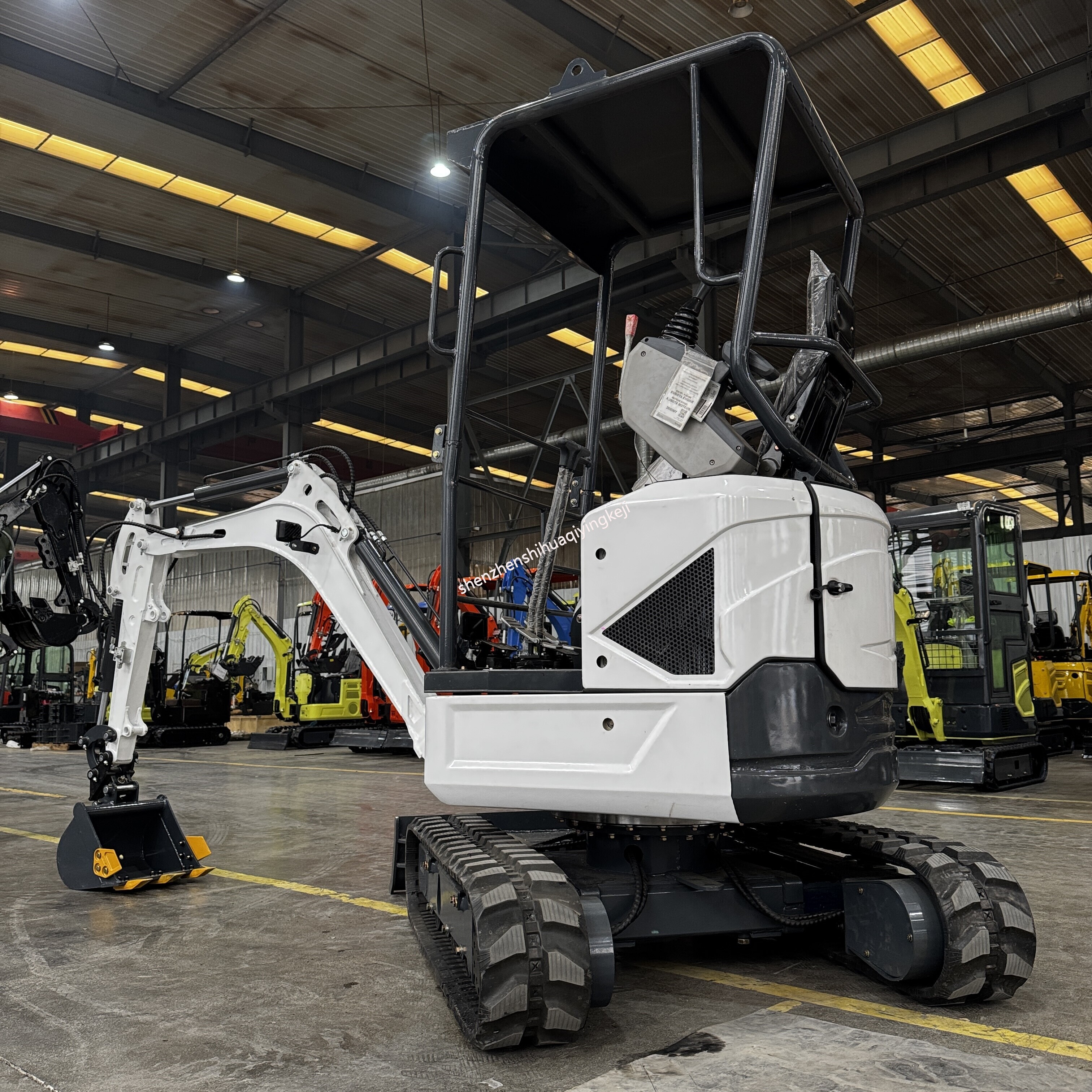 HQE15 1.5 Ton Mini Excavator | Kubota D902 Engine | Compact Design