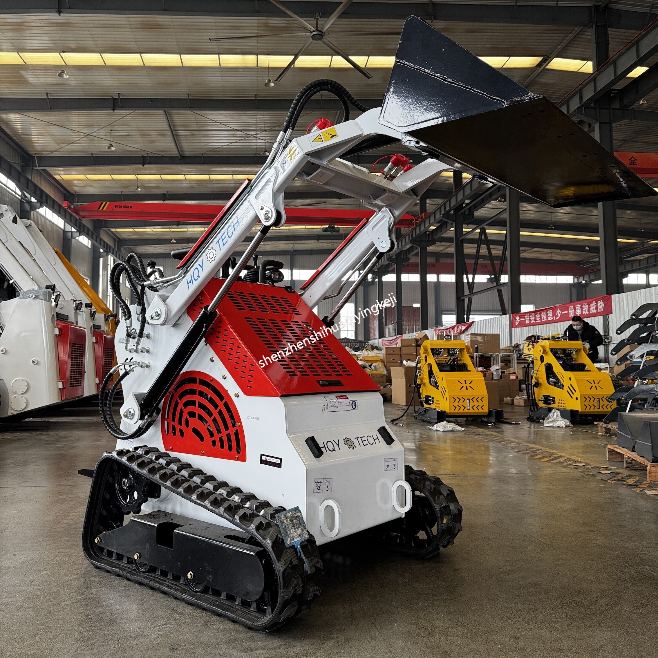 HQ380 Mini Skid Steer Loader | Compact Track & Wheel Loader Factory